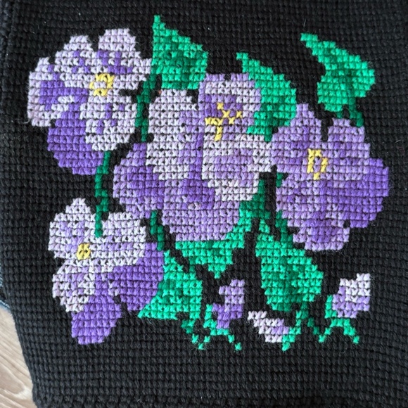 Vintage Handmade Floral Cross Stitch Afghan Blanket Black Yarn 48”w x 68” l 70’s - Picture 8 of 8